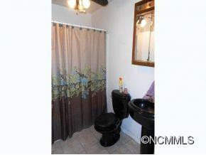 21 MCPHERSON STREET - Photo 8