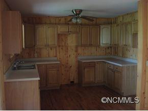 92 COMFORT PLACE - Photo 11