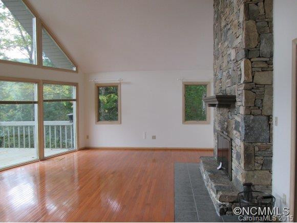 1100 Cherrywood Lane - Photo 2