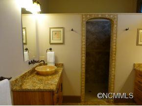 628 VISTA FALLS ROAD - Photo 17