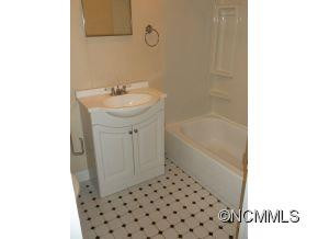  - Photo 6