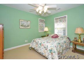 461 Raccoon Point - Photo 8