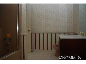 231 Estate Dr - Photo 10