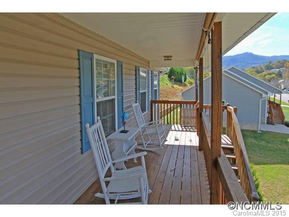 102 Village Street - Photo 2