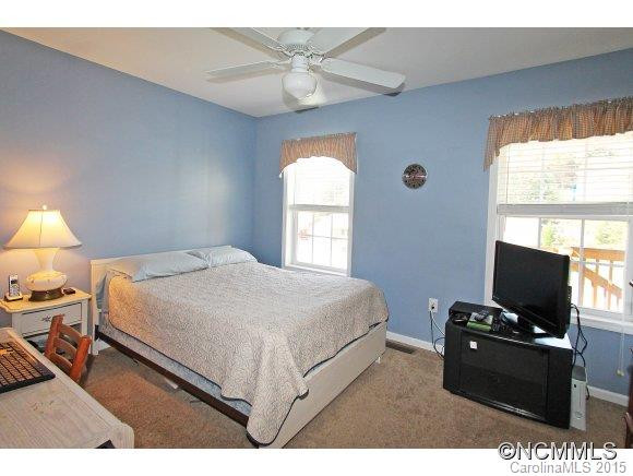 102 Village Street - Photo 12