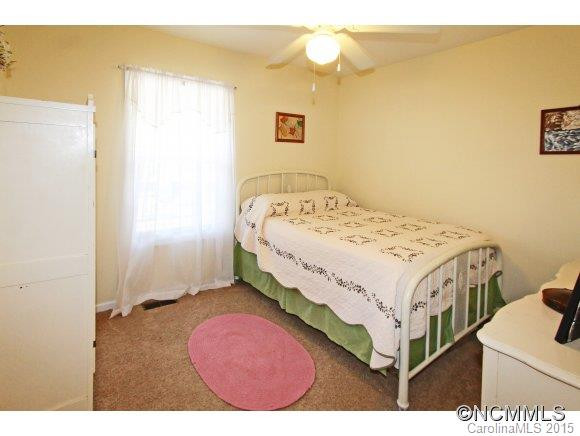 102 Village Street - Photo 13