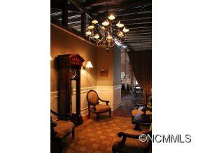 28 West Main Street - Photo 4