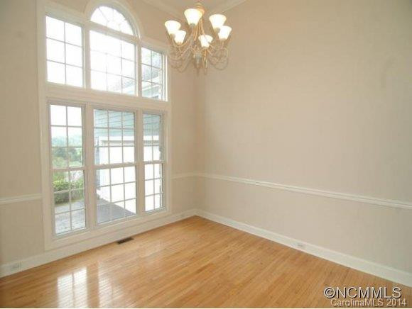10 CARROLL'S PLACE - Photo 2