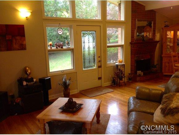 314 Forest Hill Drive - Photo 3