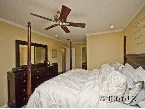  - Photo 10