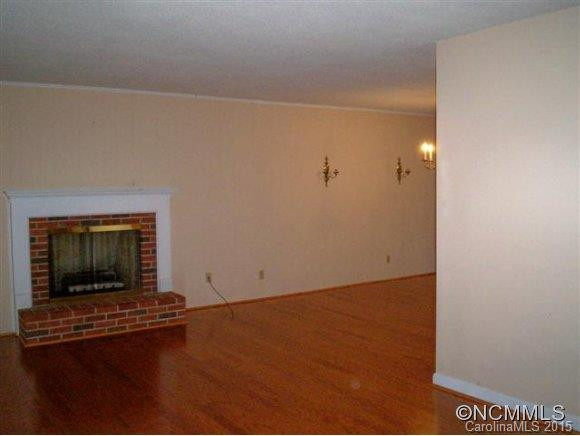 211 Kings Creek Road - Photo 2
