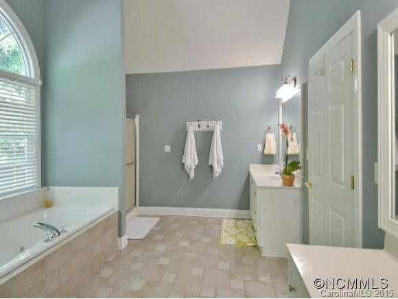 49 Glen Cove Drive - Photo 14