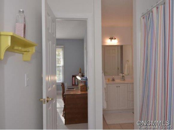 49 Glen Cove Drive - Photo 18