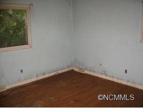  - Photo 3