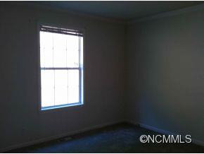 616 Lisenbee Road - Photo 10