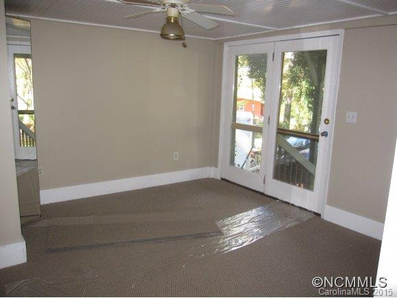 9 Dyer - Photo 8
