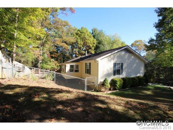 27 Woodscape Drive - Photo 2