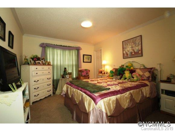 27 Woodscape Drive - Photo 11