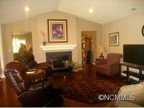60 CLEAR CREEKSIDE DRIVE - Photo 4