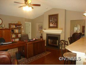 60 CLEAR CREEKSIDE DRIVE - Photo 5