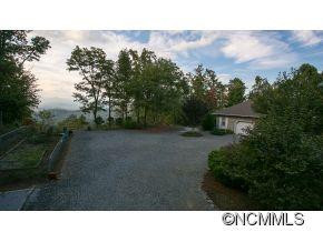 260 Hawksnest Drive - Photo 2