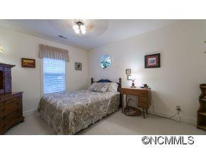 260 Hawksnest Drive - Photo 15