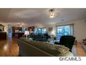 260 Hawksnest Drive - Photo 7