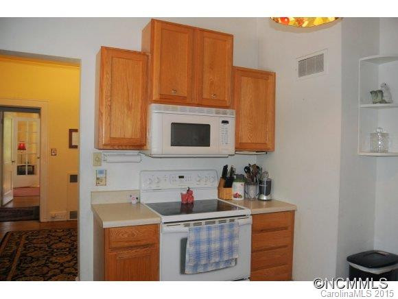 1905 LAUREL PARK HWY - Photo 19