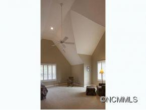 92 CRESTRIDGE DR - Photo 16