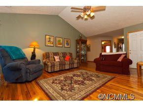 102 Littlefield Drive - Photo 6