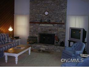 675 COUNTRY CLUB DRIVE - Photo 12
