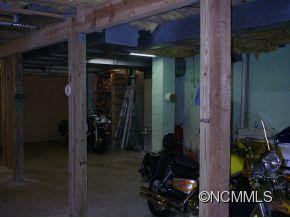 675 COUNTRY CLUB DRIVE - Photo 19