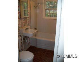 1301 Markham Road - Photo 15