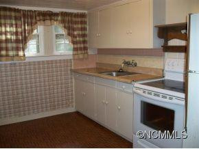 1301 Markham Road - Photo 6