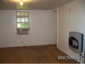 1301 Markham Road - Photo 7