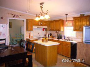 16 England Woods Dr. - Photo 6
