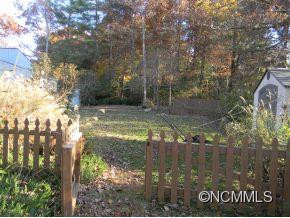 33 Twin Hills Drive - Photo 7