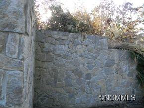33 Twin Hills Drive - Photo 8
