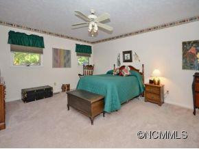 100 PHEASANT RUN - Photo 16