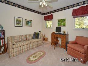 100 PHEASANT RUN - Photo 17