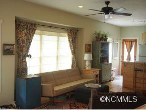 46 Waynesville - Photo 4