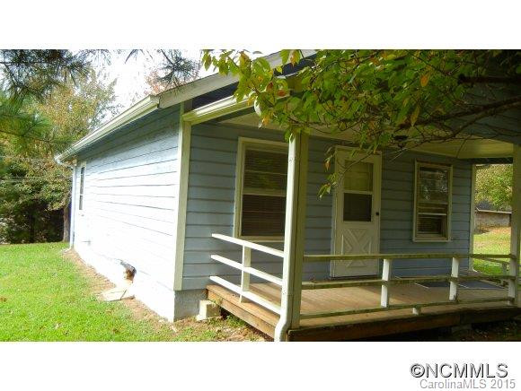 1005 White Pine Drive - Photo 2