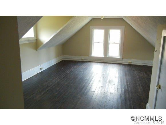 1005 White Pine Drive - Photo 11