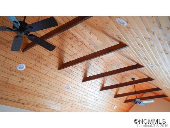 1005 White Pine Drive - Photo 6