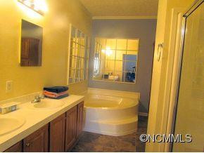 215 Radar Road - Photo 8