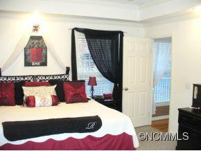 427 Spring Hollow Drive - Photo 8