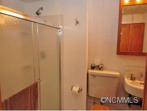 35 GLENCAIRN HEIGHTS - Photo 19