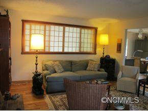419 Chancery Lane - Photo 2