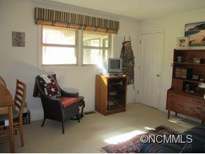 419 Chancery Lane - Photo 13