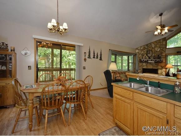 1358 Dogwood Drive - Photo 2